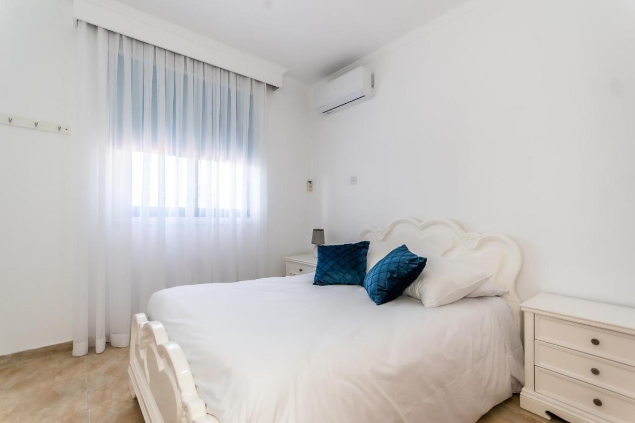 Reel Paradise Villa, Cyprus Larnaca Exterior photo