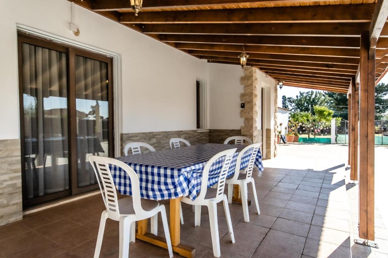 Reel Paradise Villa, Cyprus Larnaca Exterior photo