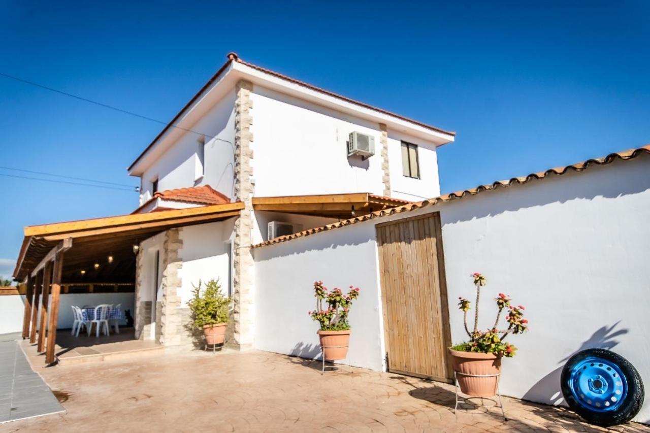Reel Paradise Villa, Cyprus Larnaca Exterior photo